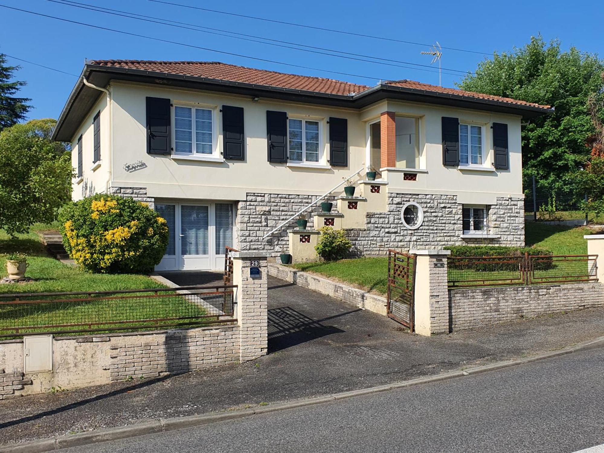 Appartements - Chez Alice Salies-de-Béarn Εξωτερικό φωτογραφία