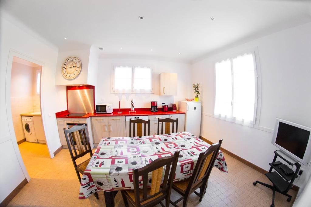 Appartements - Chez Alice Salies-de-Béarn Εξωτερικό φωτογραφία