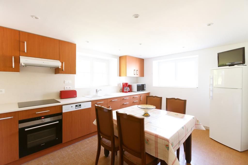 Appartements - Chez Alice Salies-de-Béarn Εξωτερικό φωτογραφία